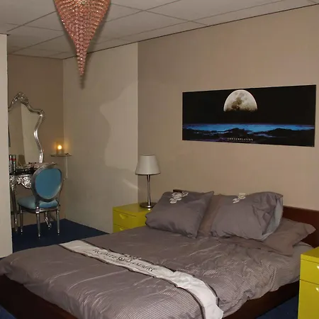 Lela 2* 法尔肯堡