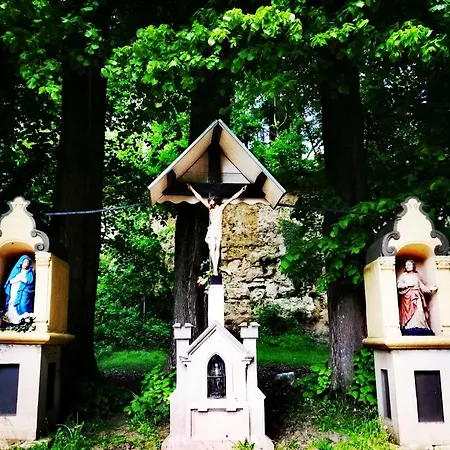 Lela Szálloda 2*