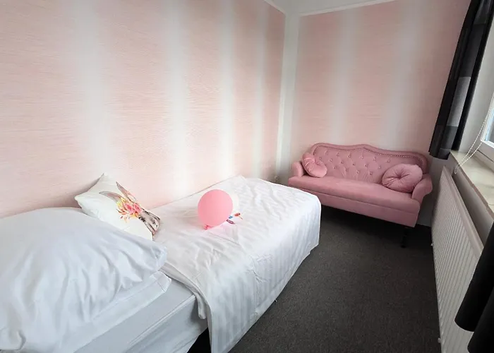 Lela Valkenburg aan de Geul