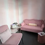 Lela Hotel
