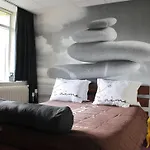 Hotel Pink Lela