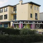 Lela Szálloda Valkenburg aan de Geul