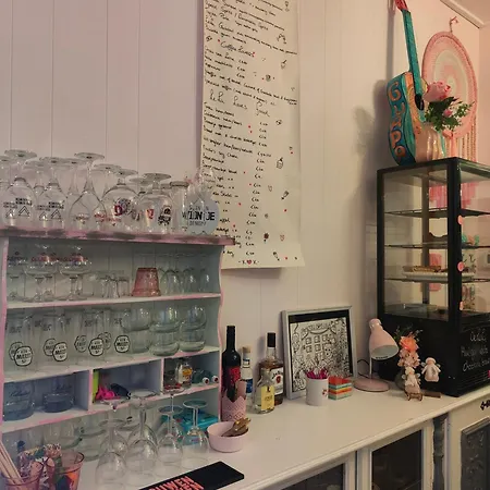 Lela 팔켄뷔르흐안더횔