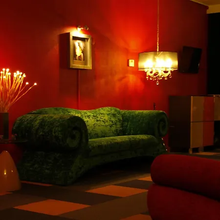 Hotel Pink Lela 2*