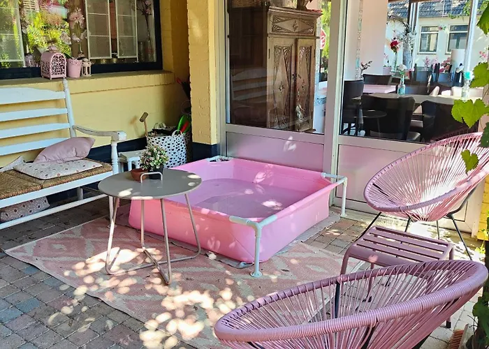 Lela Valkenburg aan de Geul