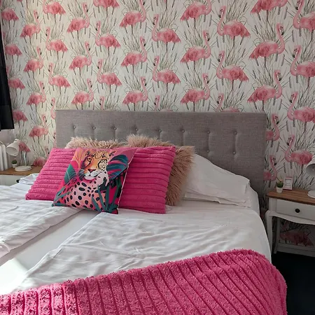 Отель Lela Валкенбург